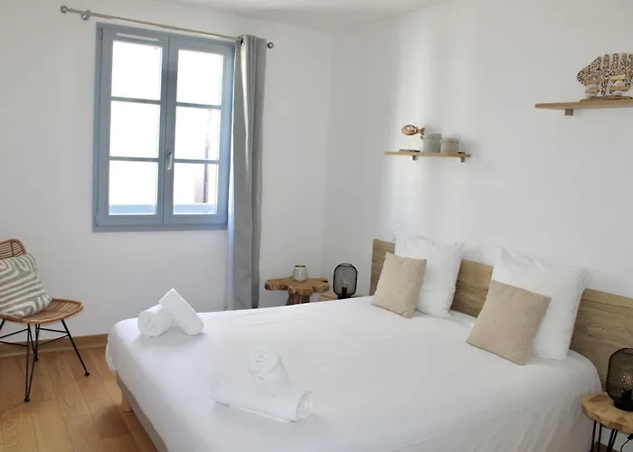 Superbe Port De بونيفَسْيو