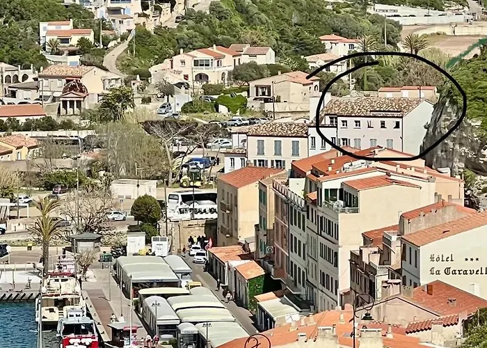 Superbe Port De شقة بونيفَسْيو